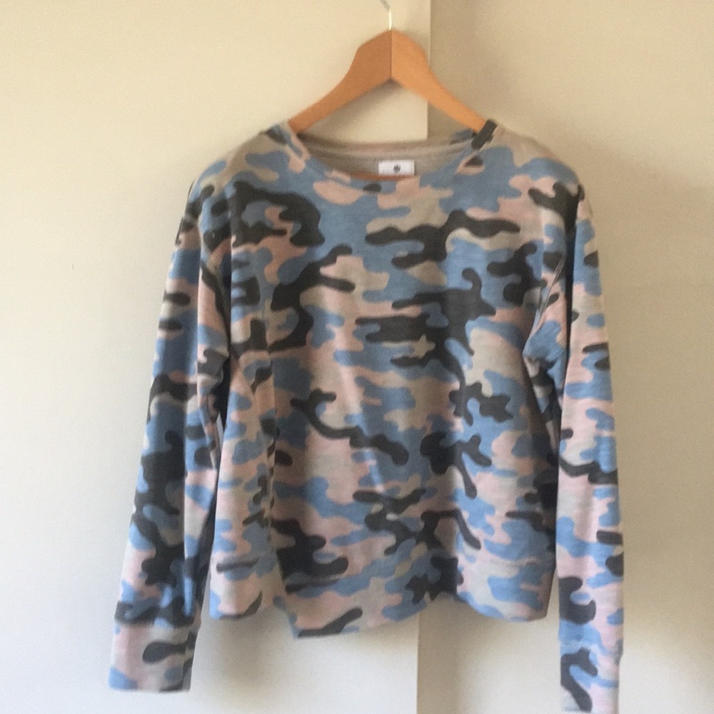 Sundry Pink Camo Sweatshirt